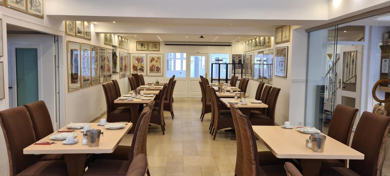 Hotel Garni "Am Ellinger Tor" Weißenburg in Bayern Extérieur photo