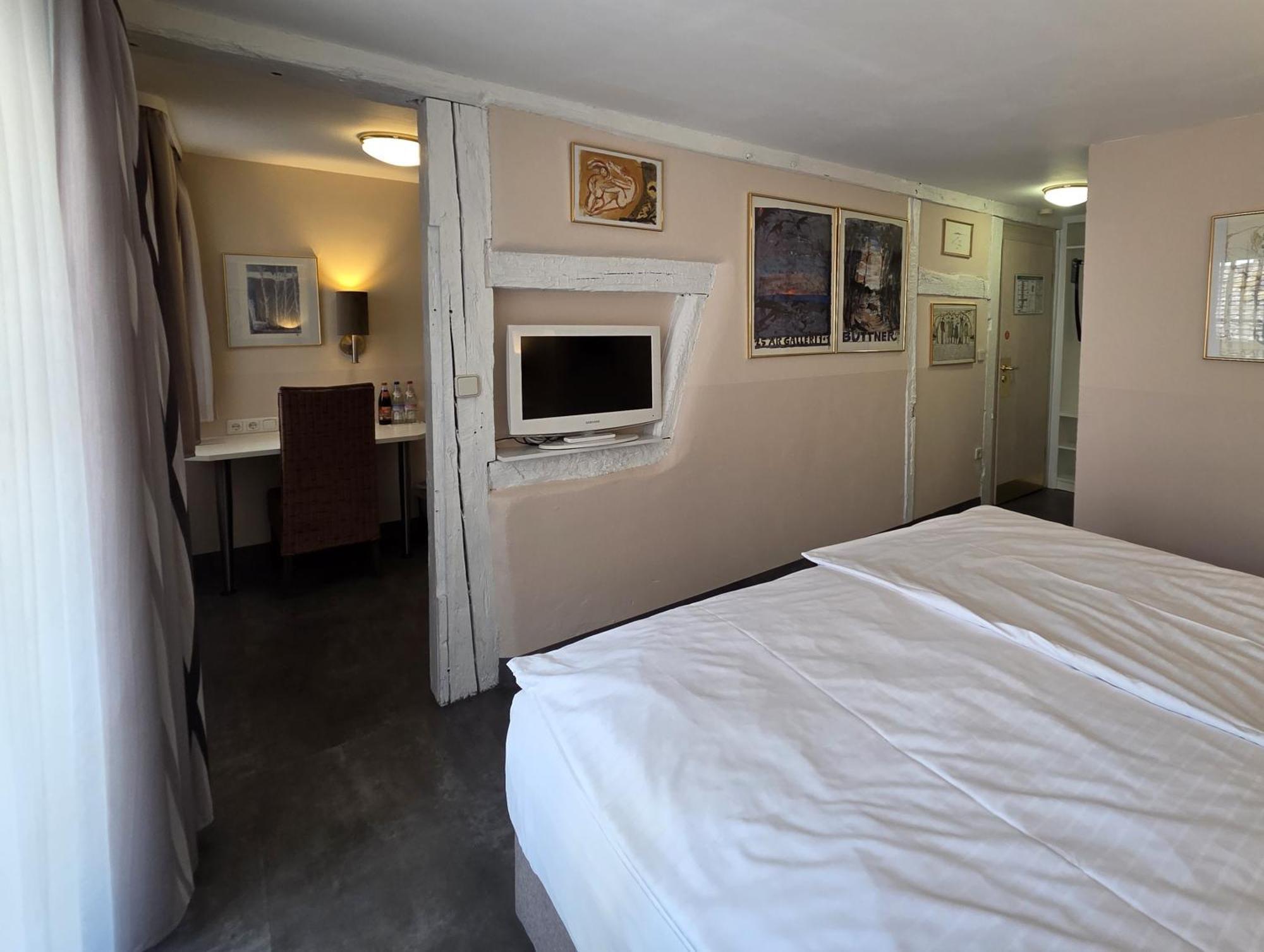 Hotel Garni "Am Ellinger Tor" Weißenburg in Bayern Extérieur photo