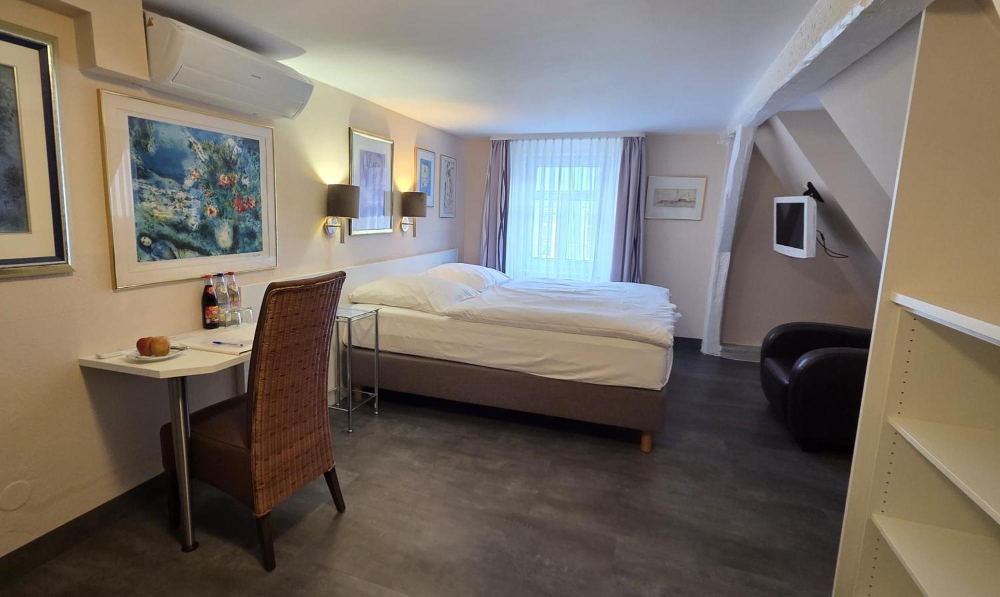 Hotel Garni "Am Ellinger Tor" Weißenburg in Bayern Extérieur photo